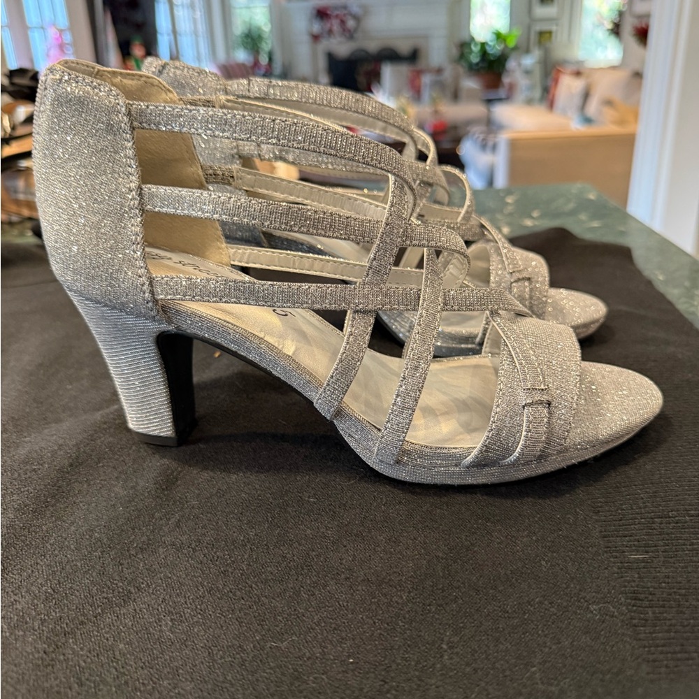 Easy Street Sparkling Silver Strappy Heels. CINDERELLA GOES TO THE BALL✨
